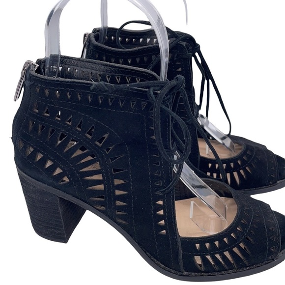 Vince Camuto suede heel - Picture 2 of 5